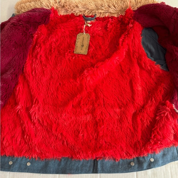 NWT Natural Life Denim Jacket with embroidered floral patches+faux fur Size XL - Picture 12 of 15